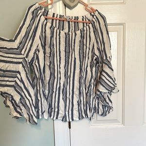 Stripped bell sleeve